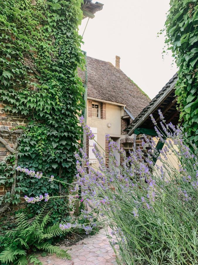 La Maison Pieuse Villiers-Saint-Benoit Exterior foto